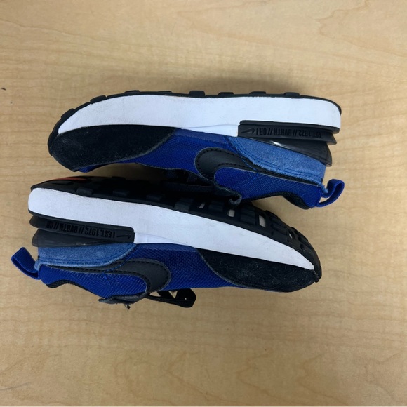 Nike Waffle One Kids Black and Blue Sneakers Size 8 - Picture 7 of 8